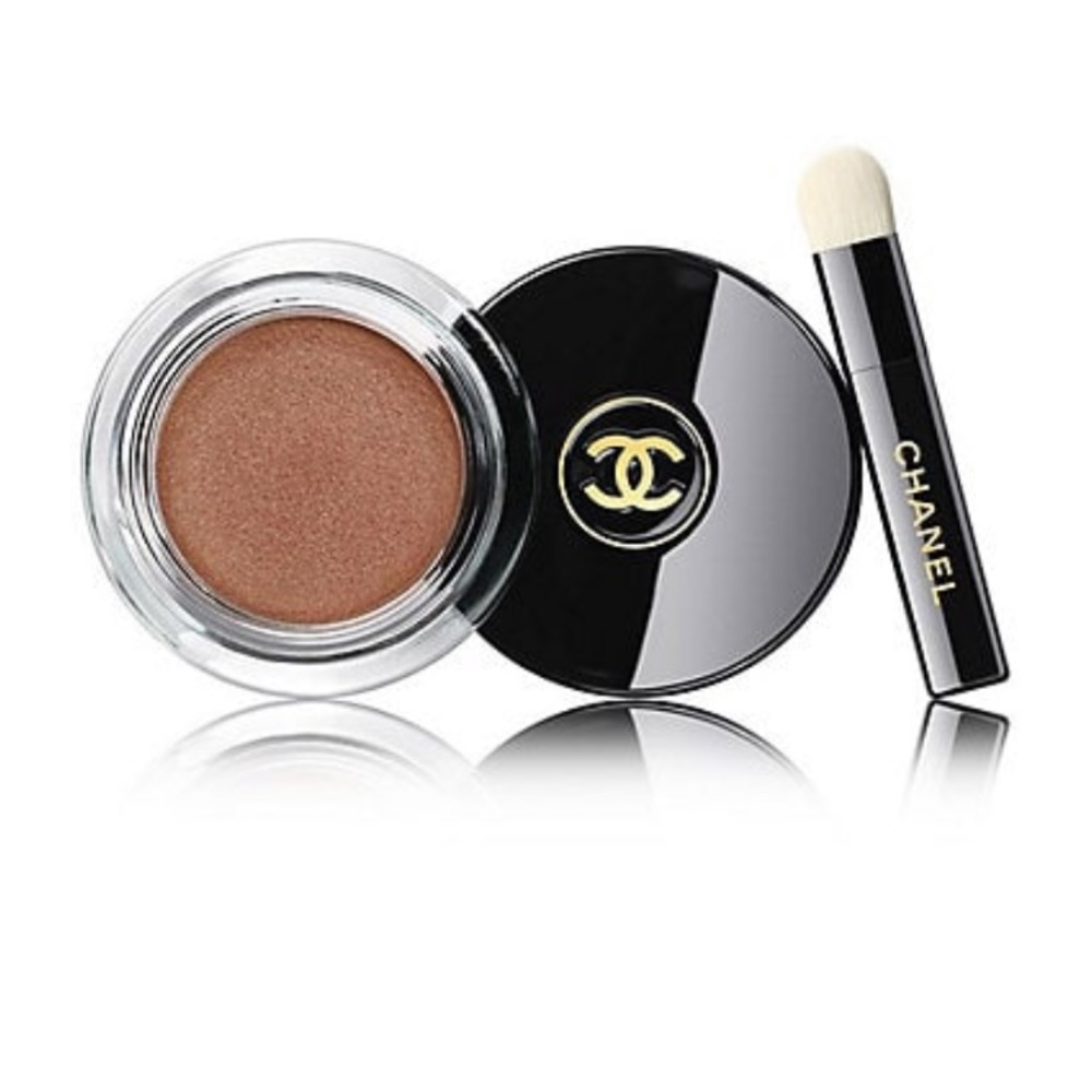 CHANEL eyeshadow
